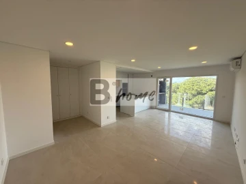 Apartamento T2 para Venda em Charneca de Caparica e Sobreda