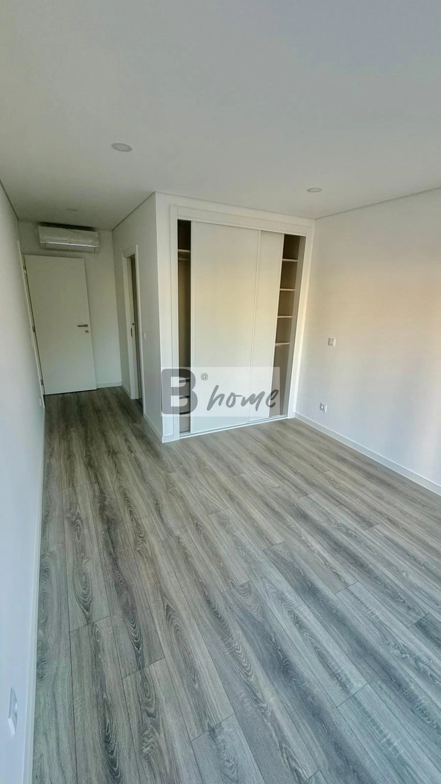 Apartamento T2 para Venda em Charneca de Caparica e Sobreda Foto 13