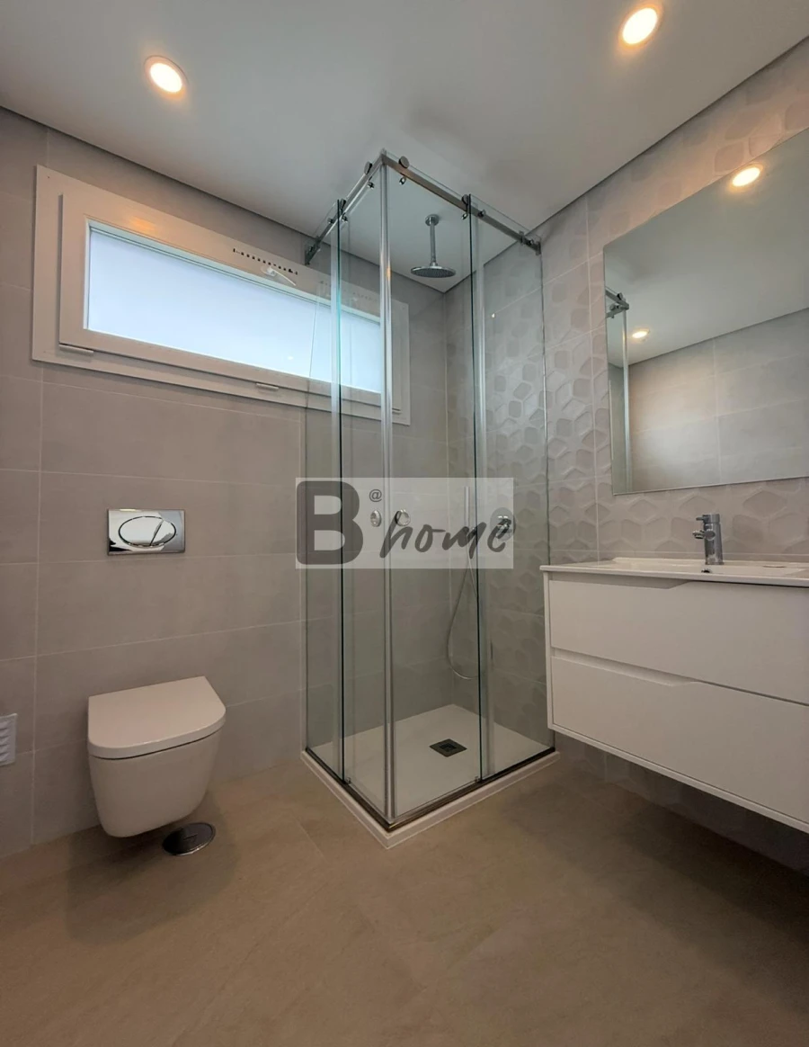 Apartamento T2 para Venda em Charneca de Caparica e Sobreda Foto 10