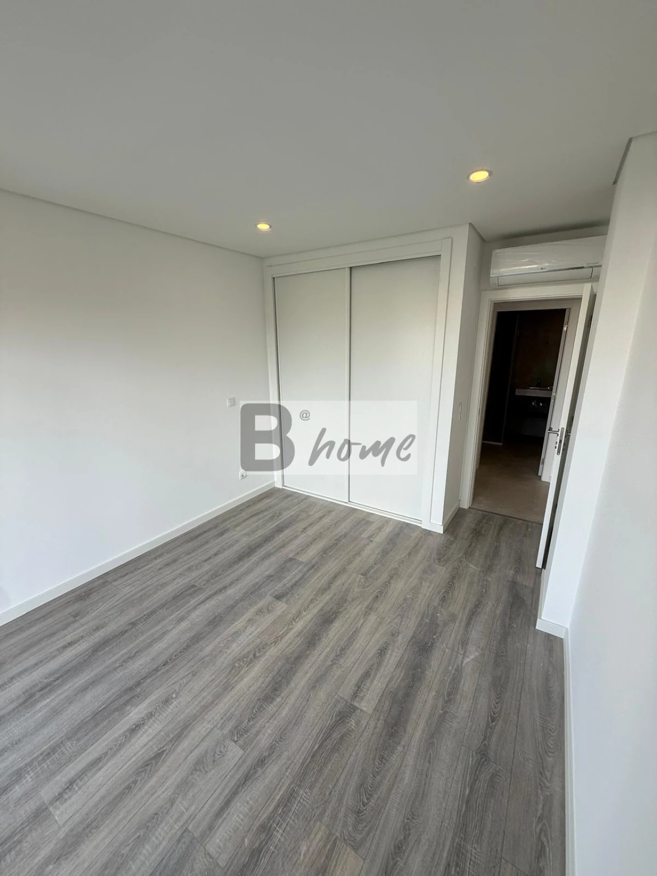 Apartamento T2 para Venda em Charneca de Caparica e Sobreda Foto 11