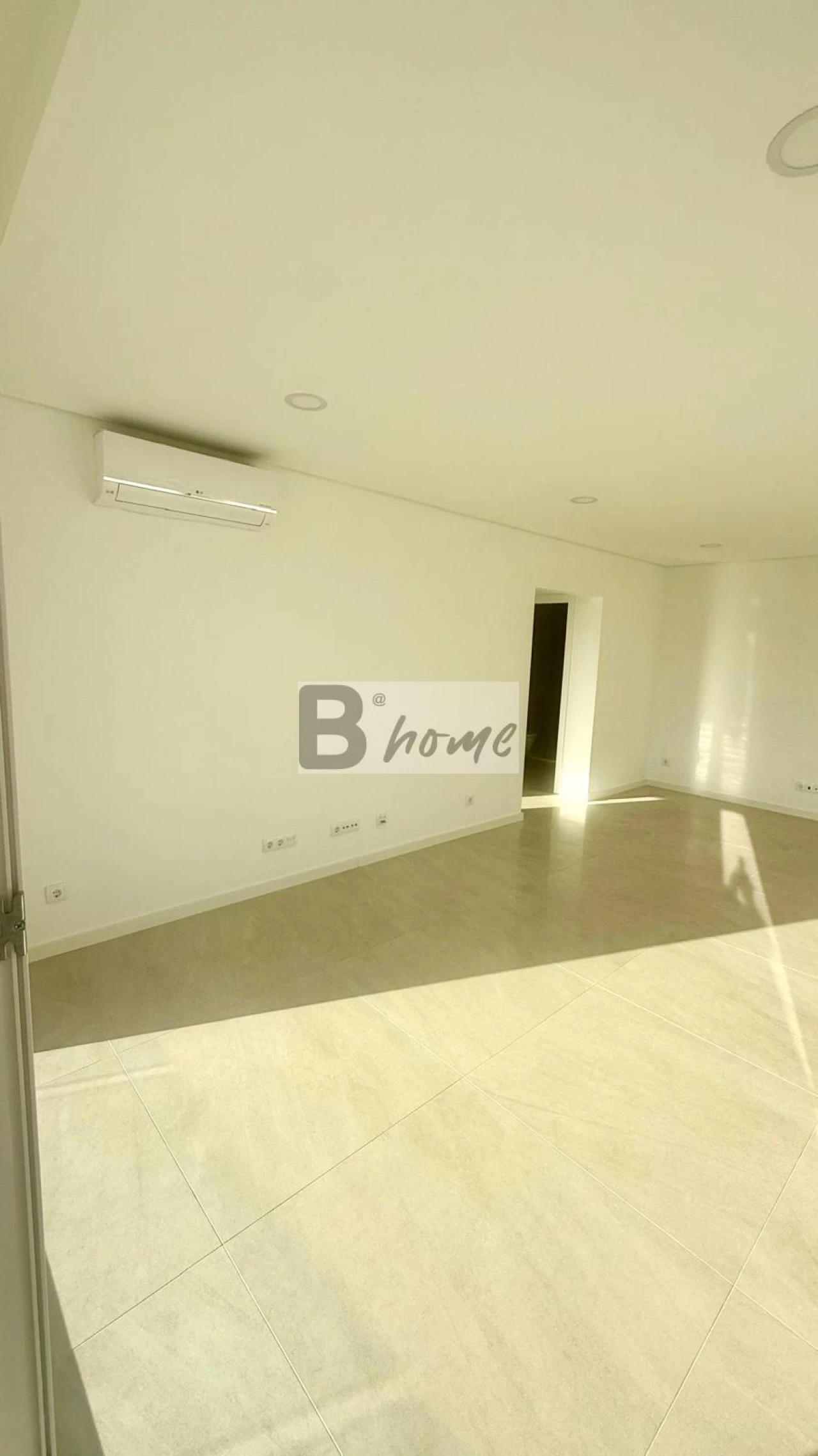 Apartamento T2 para Venda em Charneca de Caparica e Sobreda Foto 6