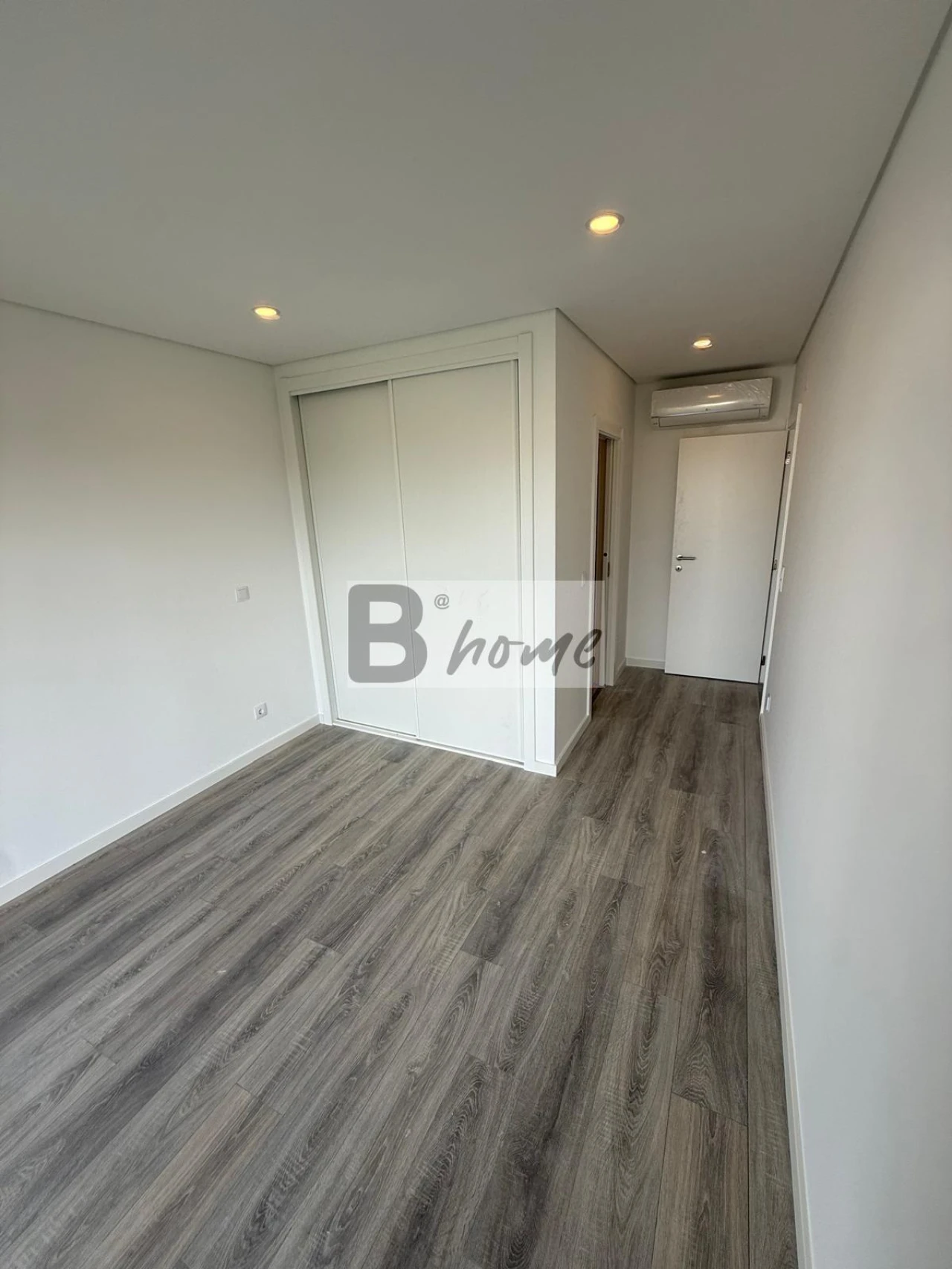 Apartamento T2 para Venda em Charneca de Caparica e Sobreda Foto 10