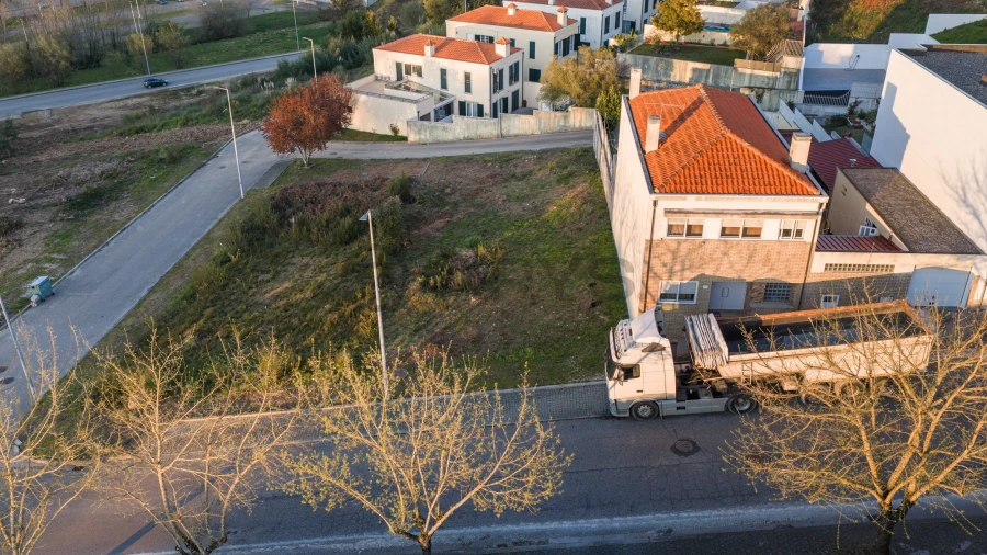 Terreno para Venda em Pedroso e Seixezelo Foto 9