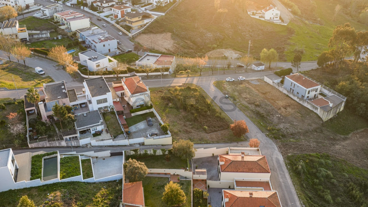 Terreno para Venda em Pedroso e Seixezelo Foto 7