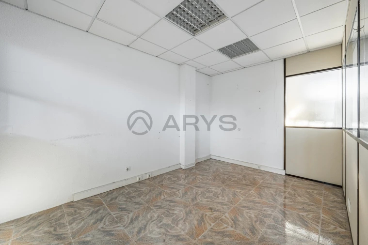 Loja para Venda em Canelas Foto 17