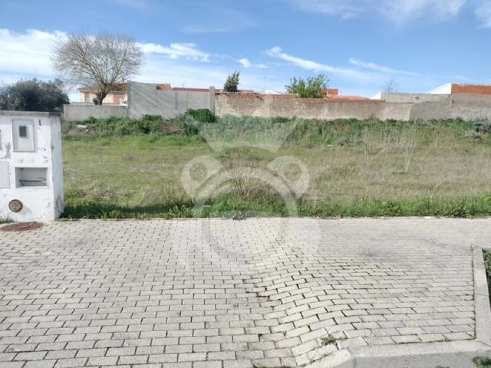 Terreno para Venda em Reguengos de Monsaraz Foto 1