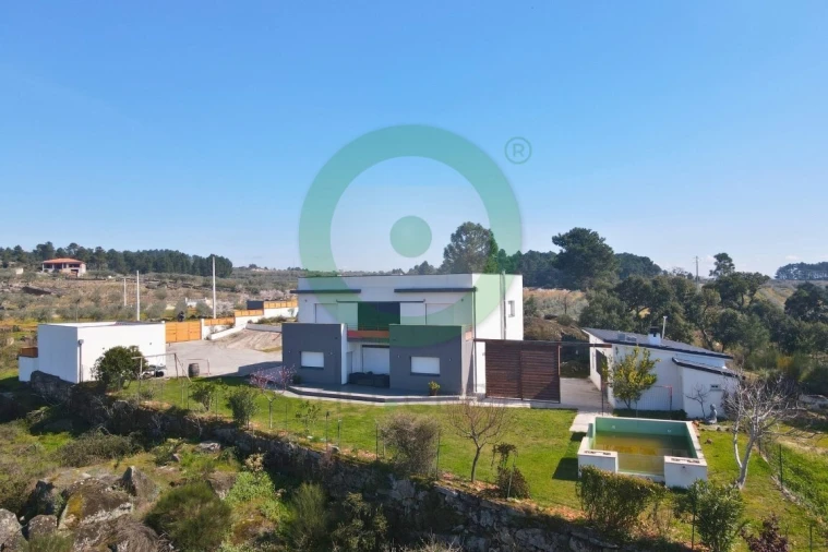 Moradia T3 para Venda em Valpaços e Sanfins Foto 1