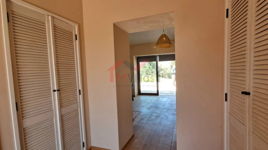 Moradia T2 para Venda em Salir Foto 15