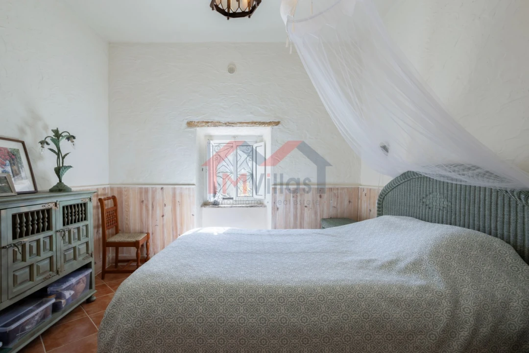 Moradia T3 para Venda em Querença, Tôr e Benafim Foto 10