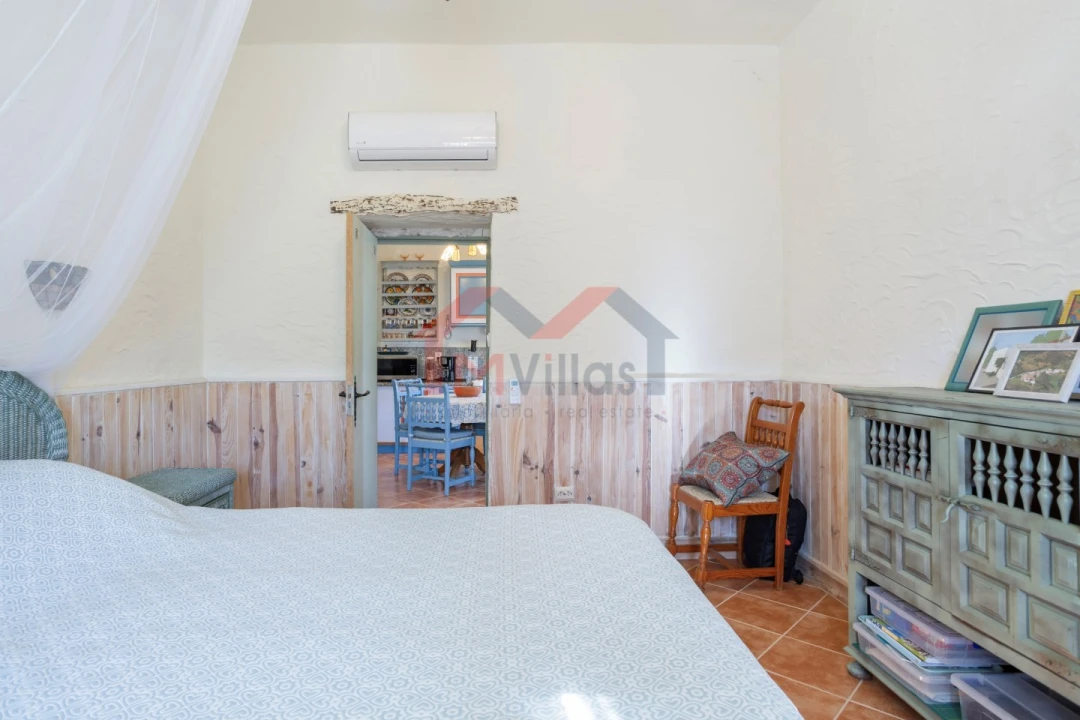 Moradia T3 para Venda em Querença, Tôr e Benafim Foto 12