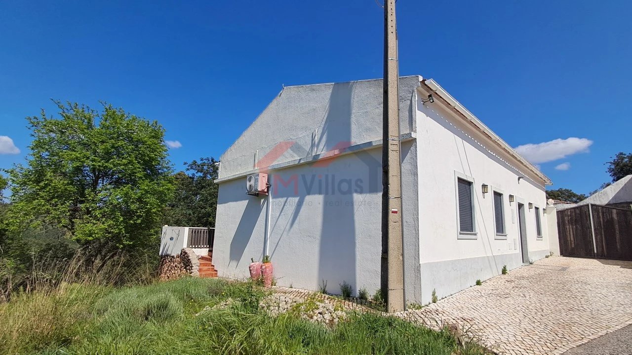 Moradia T2 para Venda em Salir Foto 41