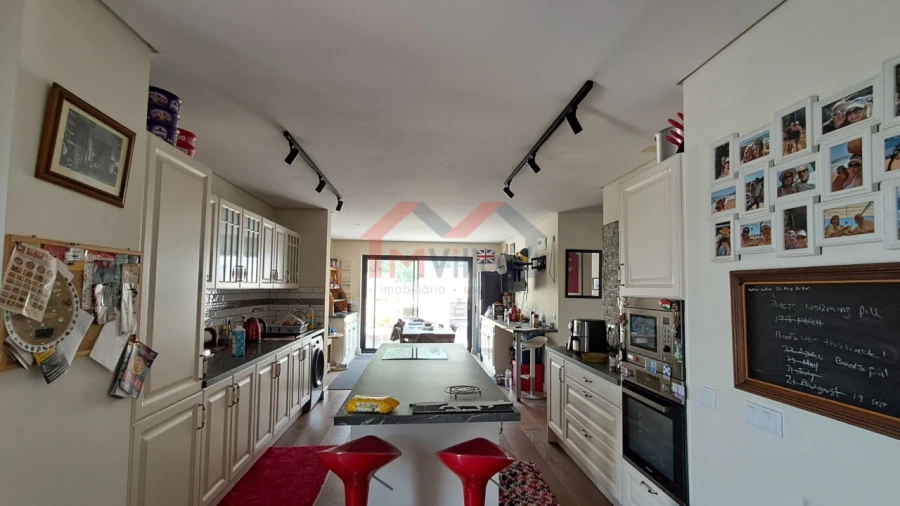 Moradia T2 para Venda em Salir Foto 10