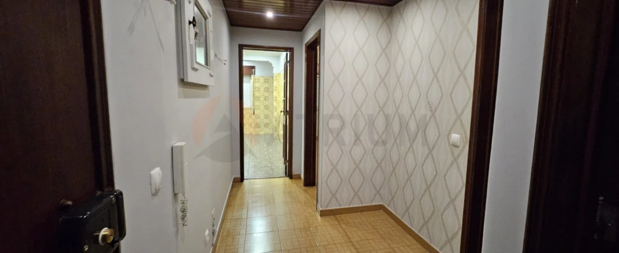Apartamento T2 para Venda em Sado Foto 3