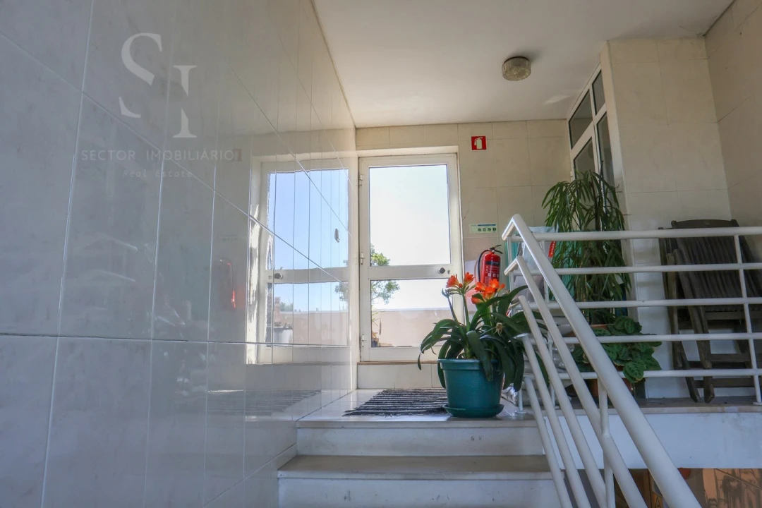 Apartamento T2 para Venda em Gulpilhares e Valadares Foto 14