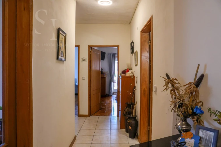 Apartamento T2 para Venda em Gulpilhares e Valadares Foto 2