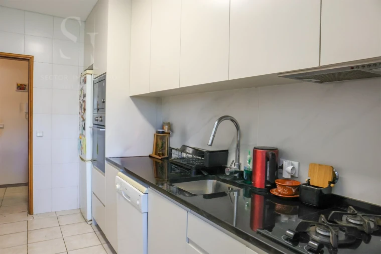 Apartamento T2 para Venda em Gulpilhares e Valadares Foto 3