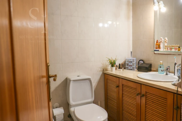 Apartamento T2 para Venda em Gulpilhares e Valadares Foto 12