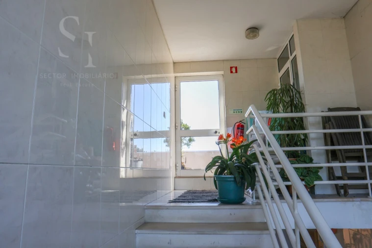 Apartamento T2 para Venda em Gulpilhares e Valadares Foto 14