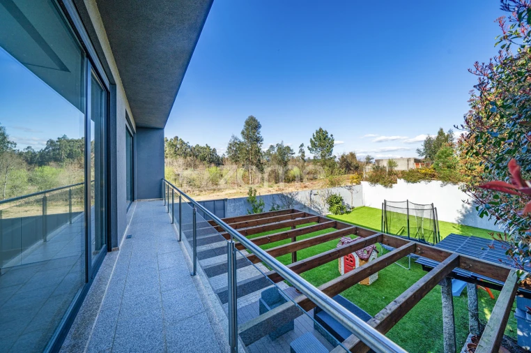 Moradia T3 para Venda em Oleiros Foto 35