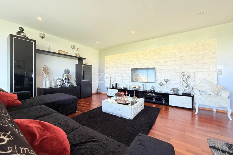 Apartamento T3 para Venda em Vilar de Pinheiro Foto 4