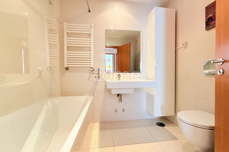 Apartamento T3 para Venda em Vilar de Pinheiro Foto 17