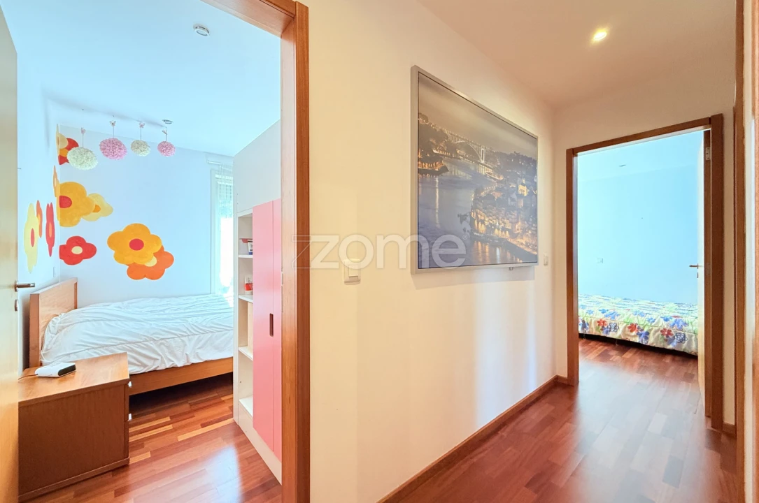 Apartamento T3 para Venda em Vilar de Pinheiro Foto 19