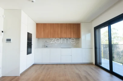 Apartamento T1 para Arrendamento em Paranhos