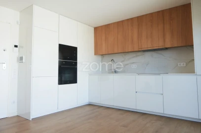 Apartamento T1 para Arrendamento em Paranhos