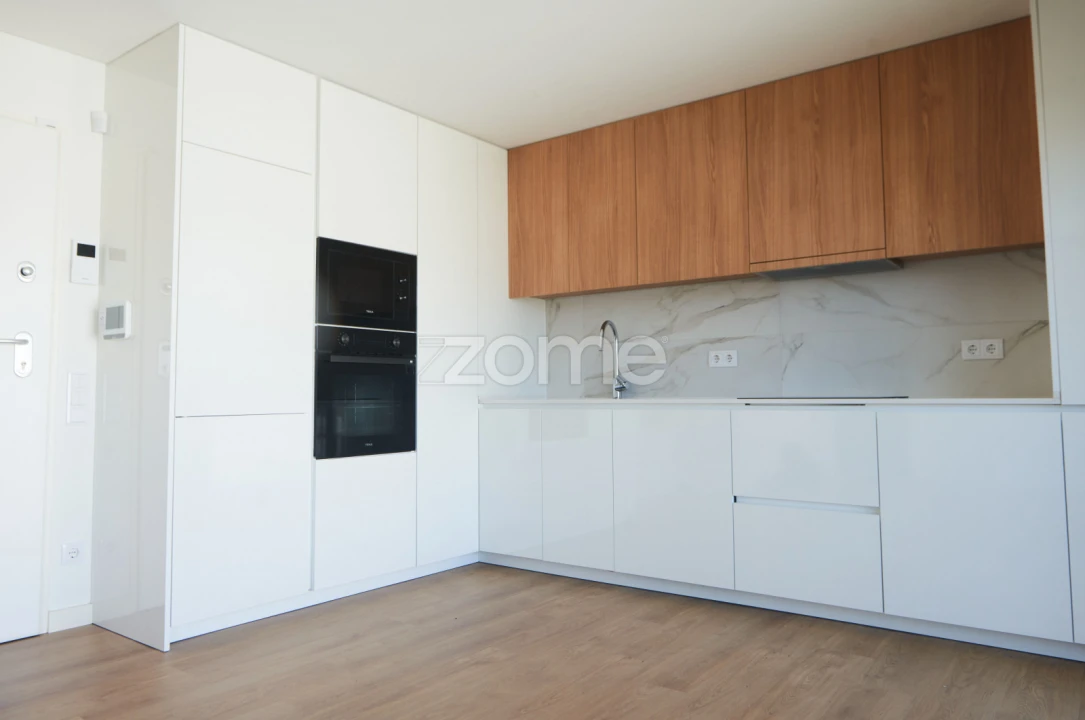 Apartamento T1 para Arrendamento em Paranhos Foto 37