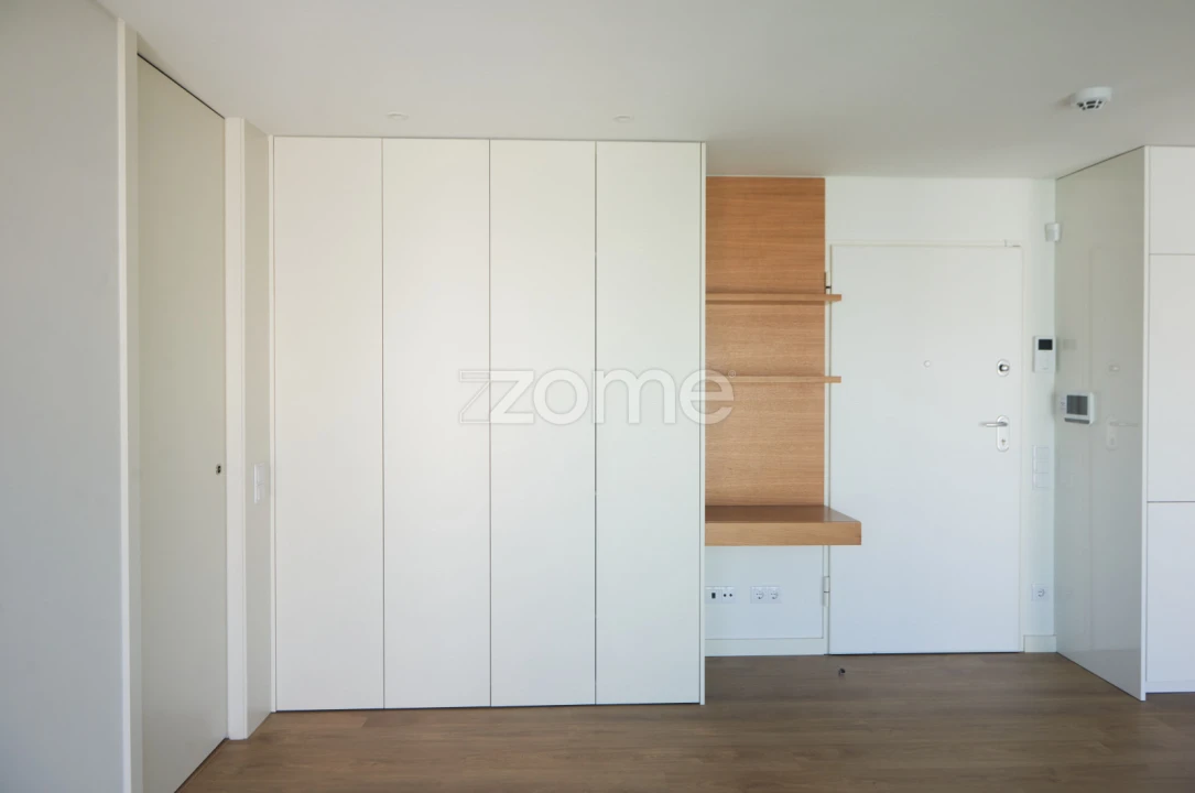 Apartamento T1 para Arrendamento em Paranhos Foto 2