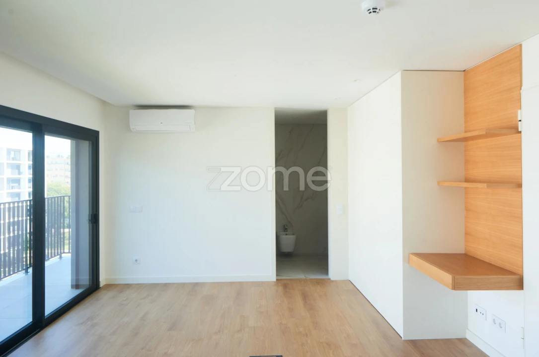 Apartamento T1 para Arrendamento em Paranhos Foto 3