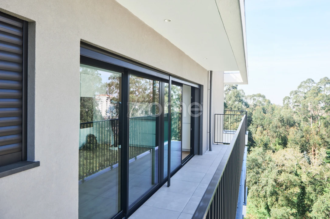 Apartamento T1 para Arrendamento em Paranhos Foto 9