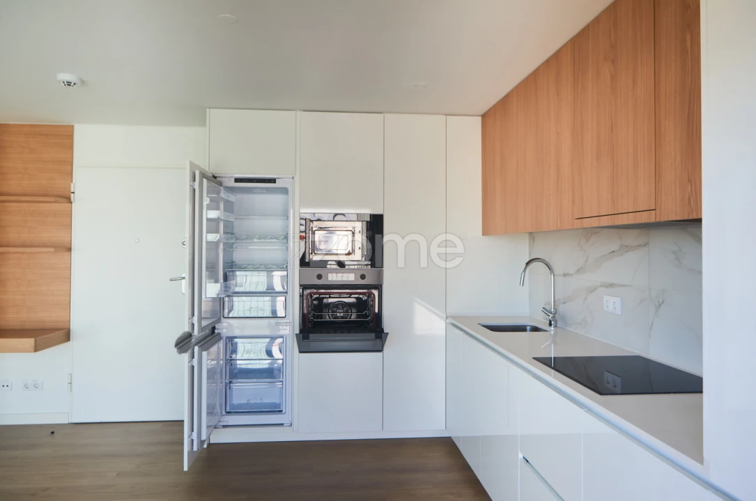 Apartamento T1 para Arrendamento em Paranhos Foto 23