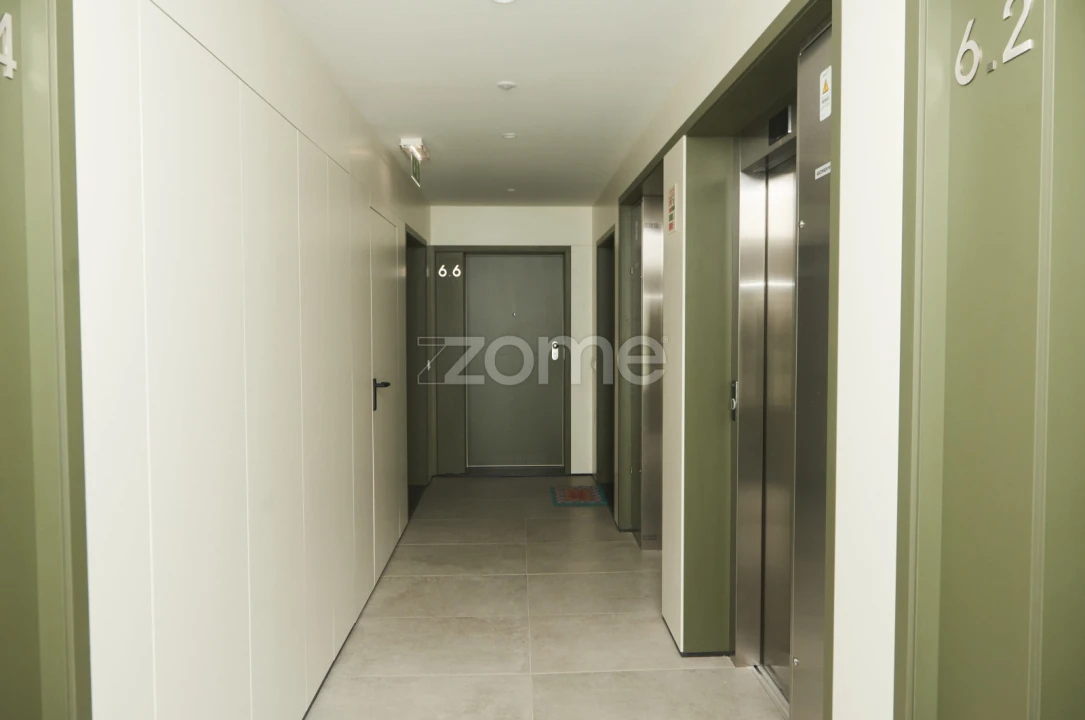 Apartamento T1 para Arrendamento em Paranhos Foto 31