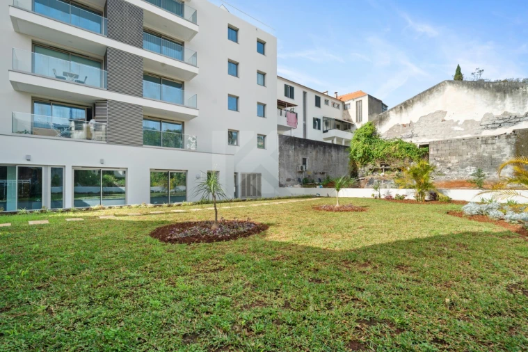 Apartamento T1 para Arrendamento em Funchal (Se) Foto 17