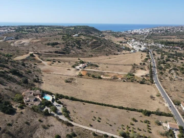 Terreno para Venda em Lagos (São Sebastião e Santa Maria)