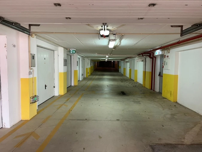 Garagem para Venda em Luz Foto 4