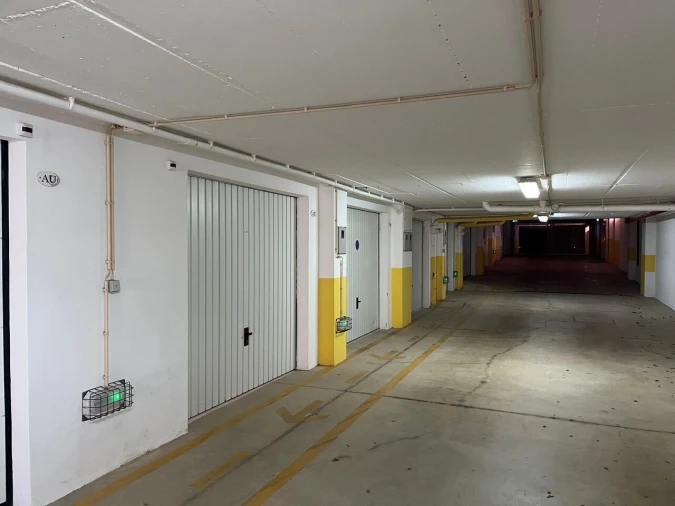 Garagem para Venda em Luz Foto 5