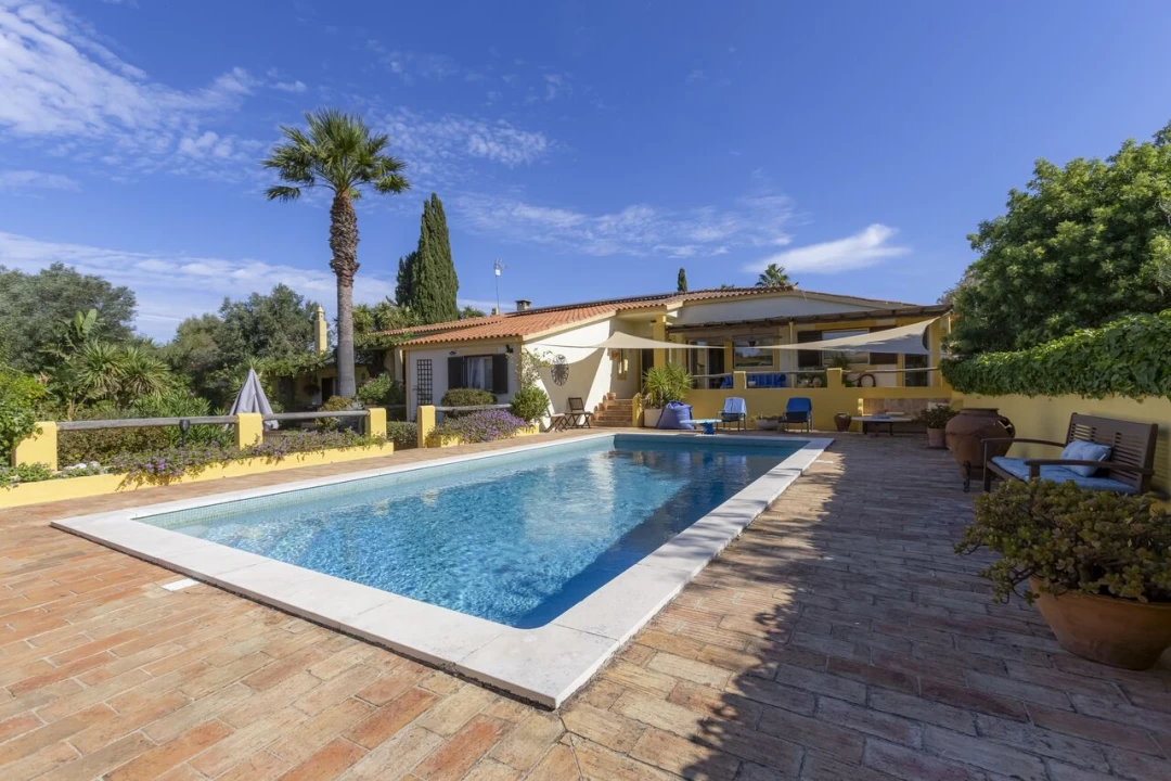 Moradia T4 para Venda em Bensafrim e Barão de São João Foto 15