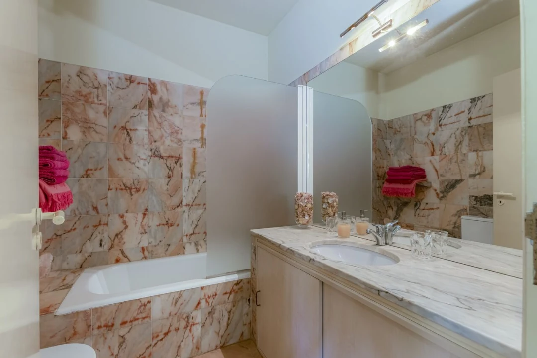 Moradia T4 para Venda em Bensafrim e Barão de São João Foto 35