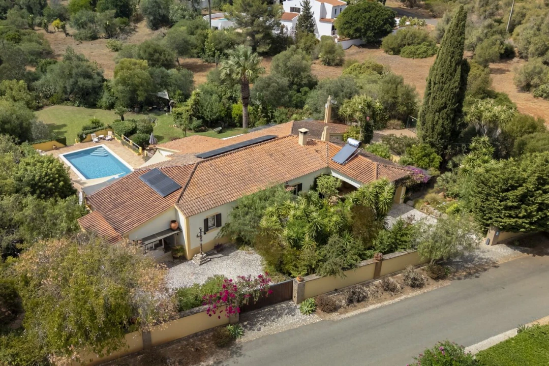 Moradia T4 para Venda em Bensafrim e Barão de São João Foto 43