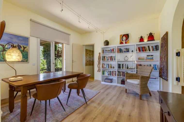 Moradia T4 para Venda em Bensafrim e Barão de São João Foto 17