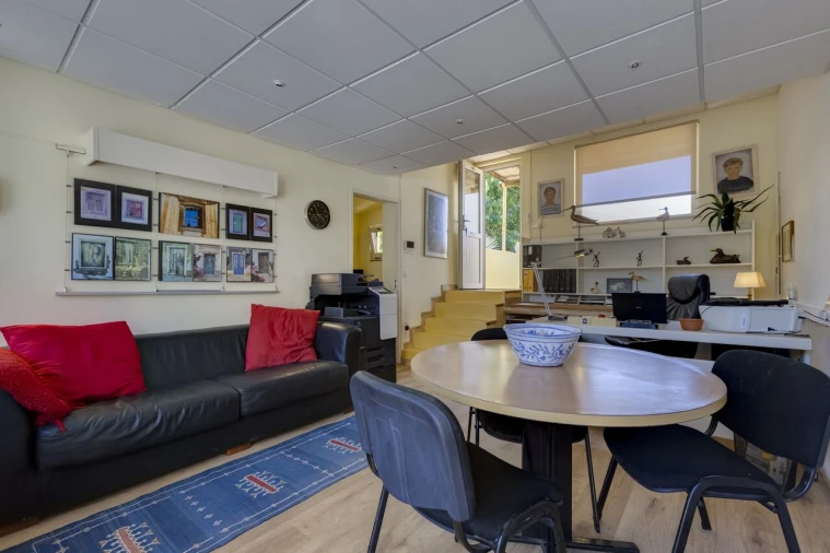 Moradia T4 para Venda em Bensafrim e Barão de São João Foto 36