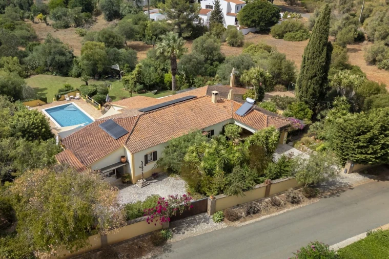 Moradia T4 para Venda em Bensafrim e Barão de São João Foto 43