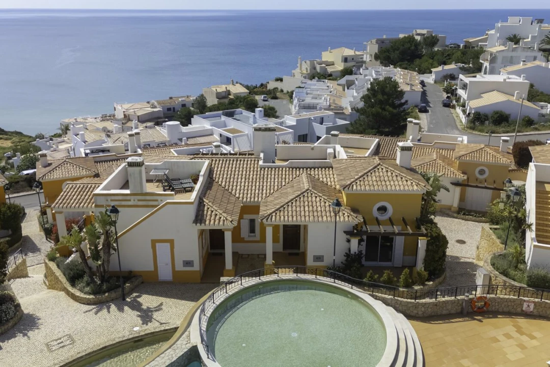 Moradia T2 para Venda em Budens Foto 5