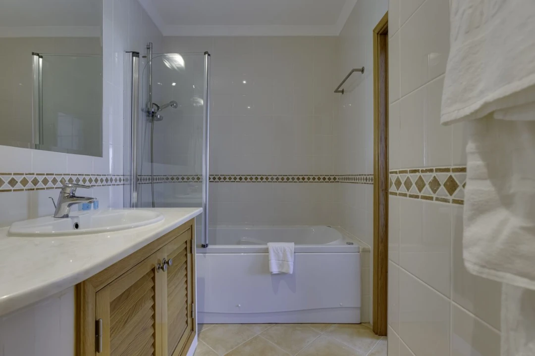 Moradia T2 para Venda em Budens Foto 24