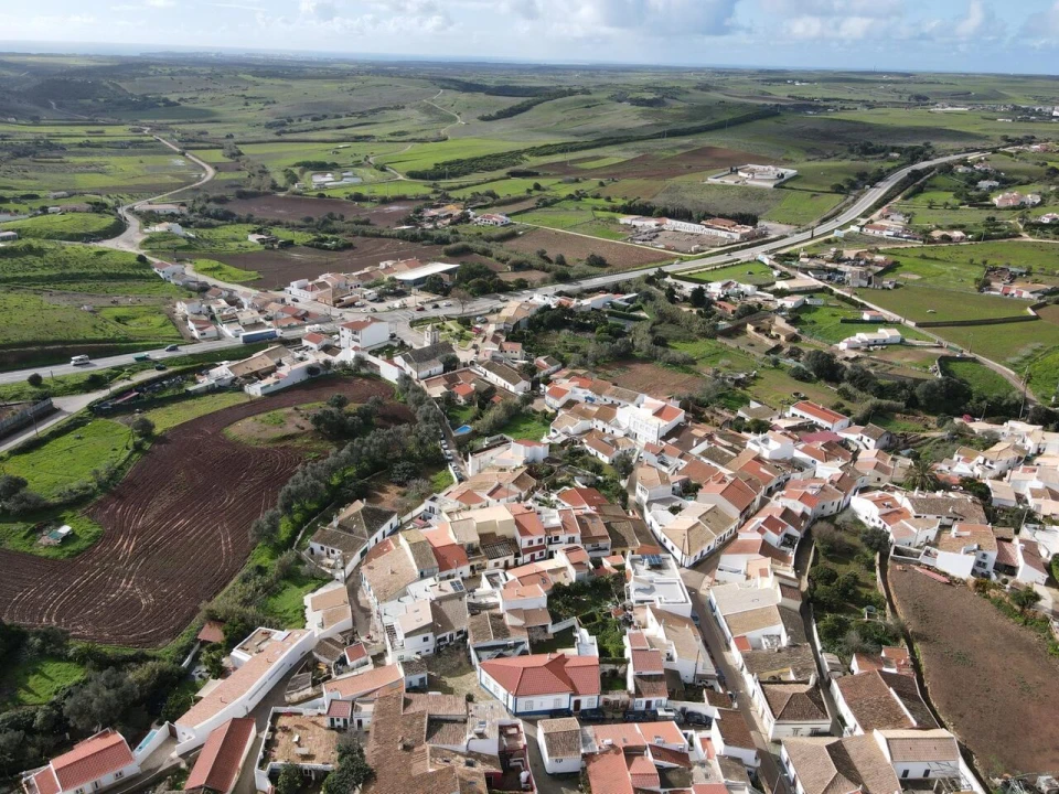 Moradia T0 para Venda em Vila do Bispo e Raposeira Foto 5
