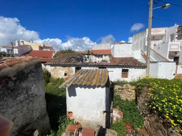 Moradia T0 para Venda em Luz