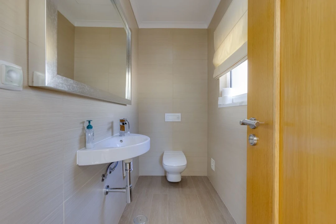 Moradia T4 para Venda em Budens Foto 17