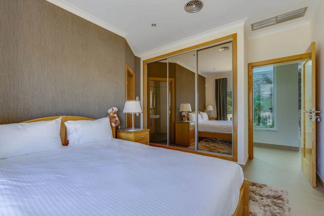 Moradia T4 para Venda em Budens Foto 28